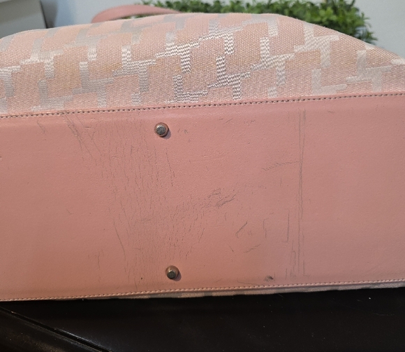 Elegant Light Pink Tote Bag - Picture 3 of 7